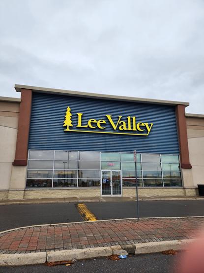 Photo shows front of Lee Valley store with their logo and name