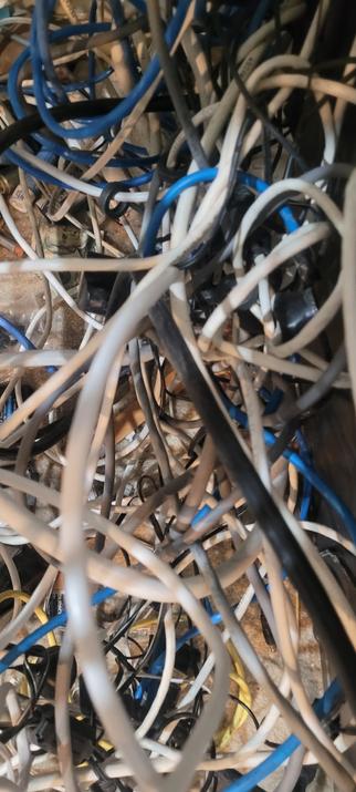 Mass of Ethernet cables bound in an intractable knot