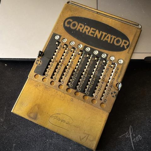 Frente de un correntator de 1920.