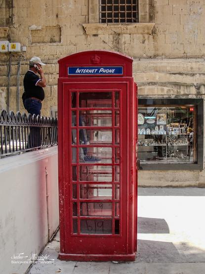 Telephone box, Malta 2003