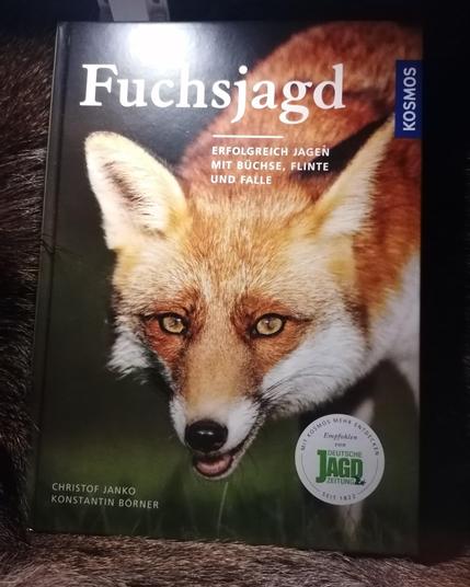 Book Cover with a fox
-
Buch Cover mit einem Fuchs