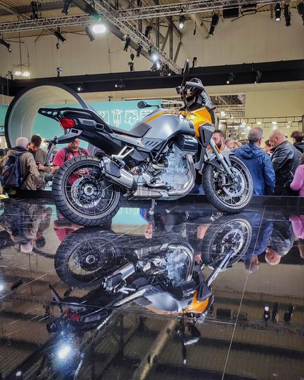 Nuova Moto Guzzi Stelvio,foto fatta con il mio cellulare Xiaomi Redmi Note Pro10