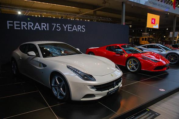 Ferrari FF #photography #autoworldbrussels #belgie #belgien #belgium #brussels #ferrari #museum #auto #bruxelles #brüssel #car #cars #highlight #ff #vehicle #transportation #fourseater #fourwheeldrive #grandtourer #2011 #geneva #switzerland #612scaglietti (Flickr 20.12.2022) https://www.flickr.com/photos/7489441@N06/52575608352
