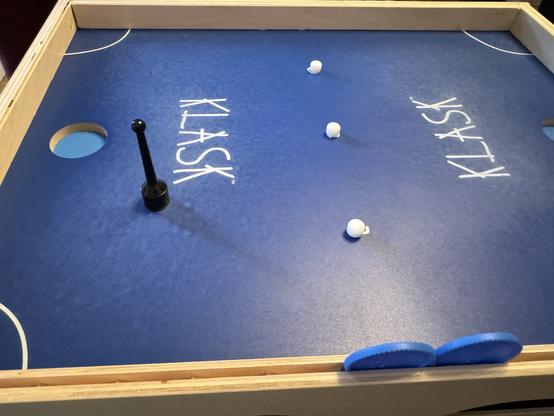 Klask board