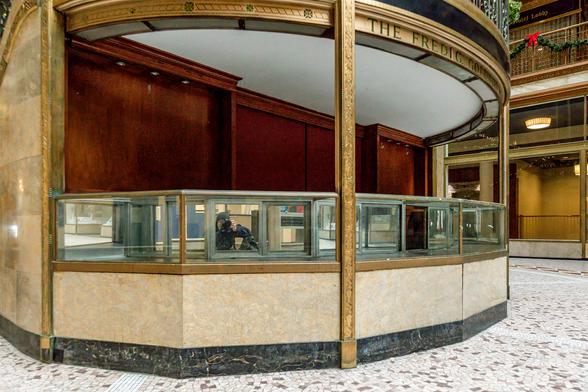 THE ARCADE
W/ The Fred G. Gollmar Cigar Co.
Cleveland OH
-December 6, 2023
.
I was only cutting through the Arcade to get to the library on Superior but shiny things and
