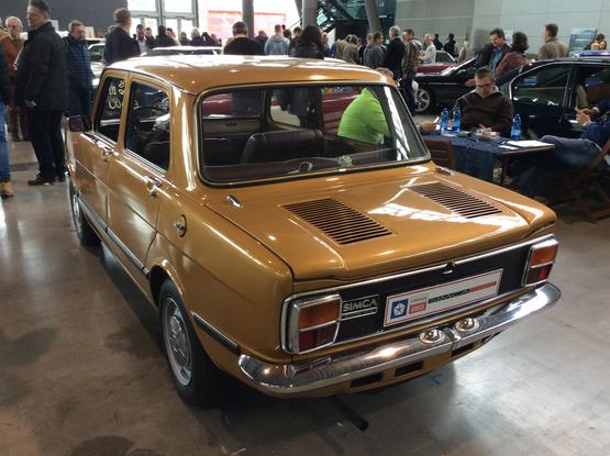 Bronze metallic late model Simca 1000, rear quarter view