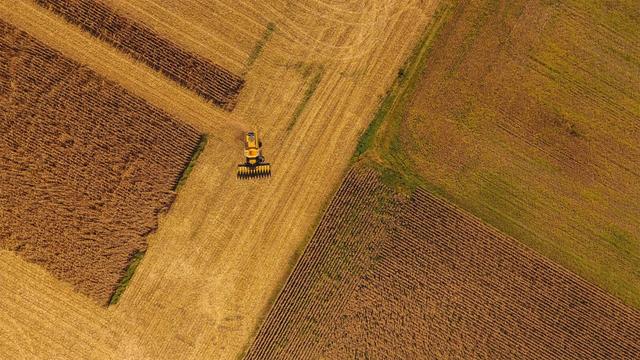 aerial photo - machinery - croplands