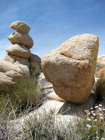 photo - precariously balanced rocks (PBRs) at Lovejoy Buttes, Mojave, CA