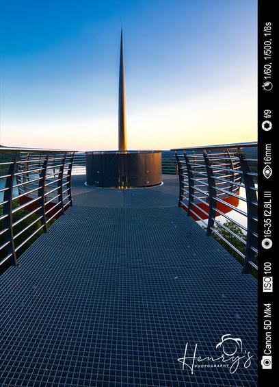 Biggeblick
🅿️ 4W62+9X  Attendorn 
🚶 350m Waldweg
📍 4V6W+MG  Attendorn
In 90m höhe bietet die  Aussichtsplattform  eine atemberaubende Aussicht auf den Biggesee, Gilberginsel sowie der Burgruine Waldenburg. 
Ein ganz besonderes Erlebnis ist auch die spektakuläre Beleuchtung am Abend. 24x7 offen. Kein Eintritt.