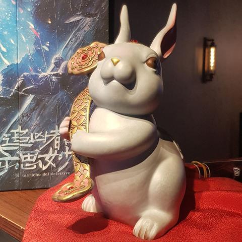 Bunny statue
