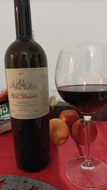A bottle and glass of Nizza Riserva DOCG