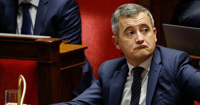 Franca ministro de la interna aferoj Gérald Darmanin, kiu la francanoj ankaŭ nomas "la abomeninda Darmanin" (aŭ Fidarmanin)