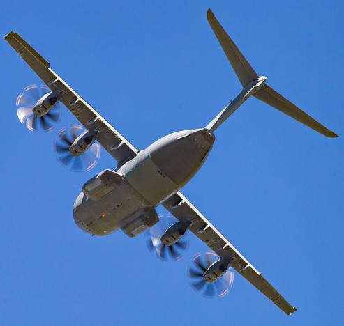 Airbus A400M Atlas display at Paris Airshow 2017 #A400M #Airbus #AirbusMilitary #Aircraft #Airplanes #Airshow #Atlas #Avgeek #Aviation #France #Paris #ParisAirshow #PAS17 #Planes #Travel