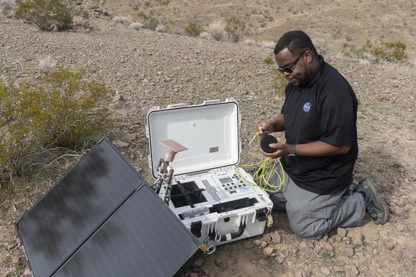 Learning_to_Listen_to_the_X-59_(AFRC2024-0008-008).jpg