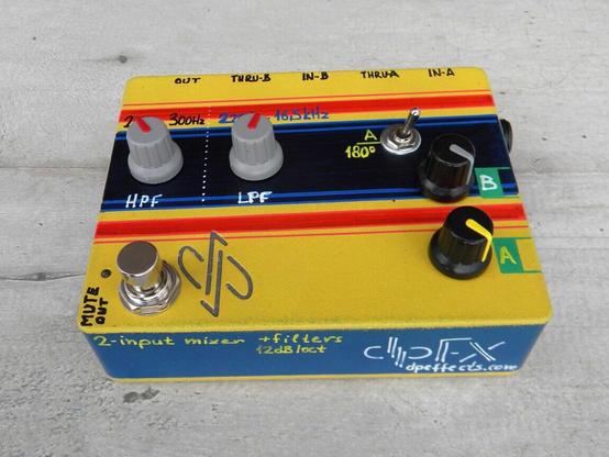 2 input mixer pedal with HPF & LPF filters, THRU outputs and mute footswitch