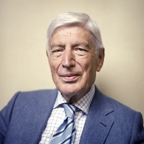 "Amsterdam, 9 juni 2011. Dries van Agt, oud minister-president en CDA prominent, op 80-jarige leeftijd. © Jordi Huisman"

[Van de website van The Rights Forum. Helaas werkt de link preview niet op die site, dus daarom op deze manier.]