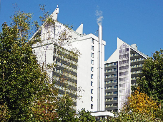 Blick auf das Hotel mit Mittelmeer Ideen
Oberhof


Credit Molgreen CC2.0