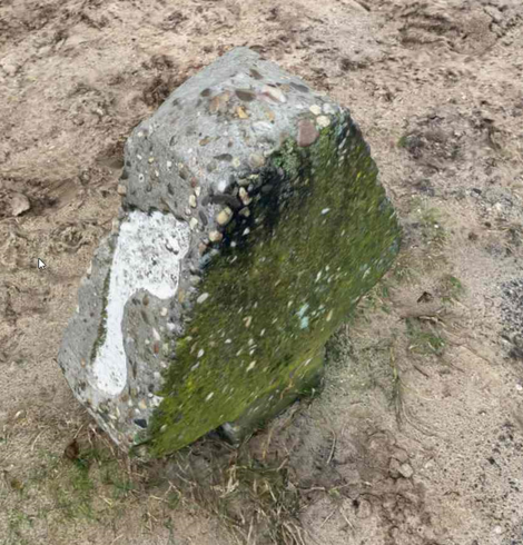 Gerenderd aanzicht van een voetstappenpad paal.