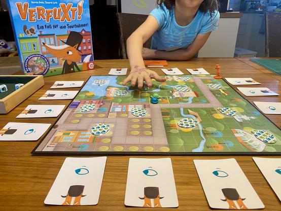 Das Spiel Verfuxt! aufgebaut und bereit zum Losspielen. Diesmal wurde es gegen Ende richtig knapp, aber wir konnten den diebischen Fuchs gerade noch erwischen…