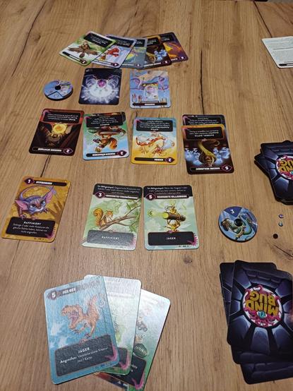 Mindbug, Kartenspiel