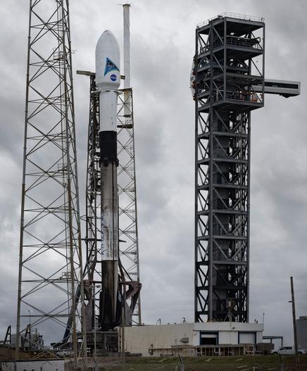 SpaceX,_Falcon_9,_PACE_(53510342797).jpg