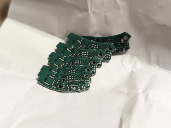 6x green PCBs
