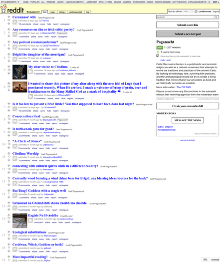 My custom CSS of (old) Reddit. It's using serif fonts and web safe colours.