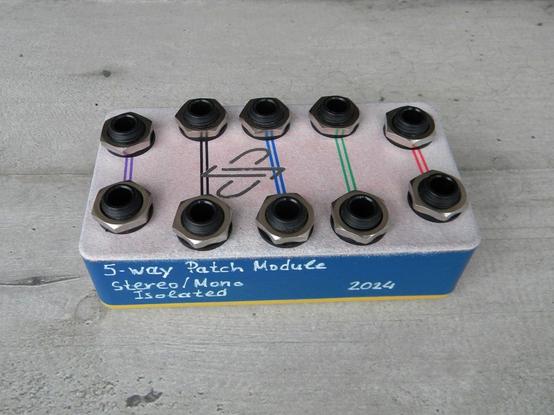 5-way jack patch module for pedalboards