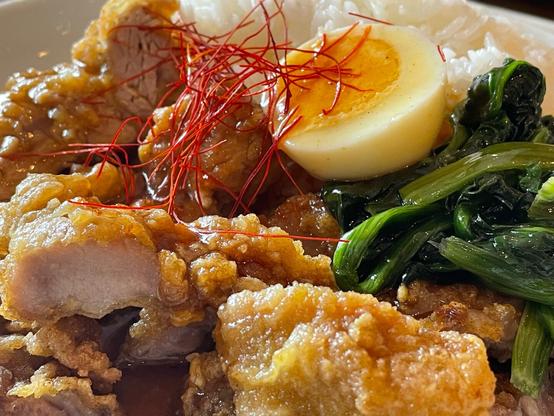 台湾パイクーファン排骨飯
