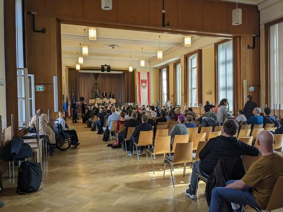 Der gute besuchte BVV-Saal kurz vor Beginn des Gipfels Pankow gegen Verdrängung.