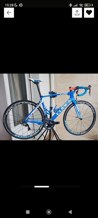 Ein blaues gebrauchtes CUBE C:62 SL Team Wanty Rennrad