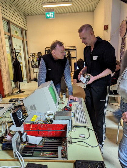 Diskussionen über Amiga Harddisk Controller und maximale Disk Grösse.
