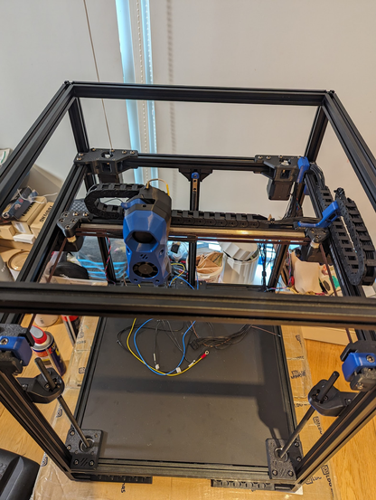 Wire loom connected to toolhead and inside drag chains
