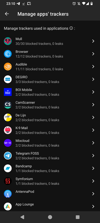 A mobile screenshot of Murena's /e/ OS Advanced Privacy app showing trackers blocked and allowed from various apps. No leaks are reported.
