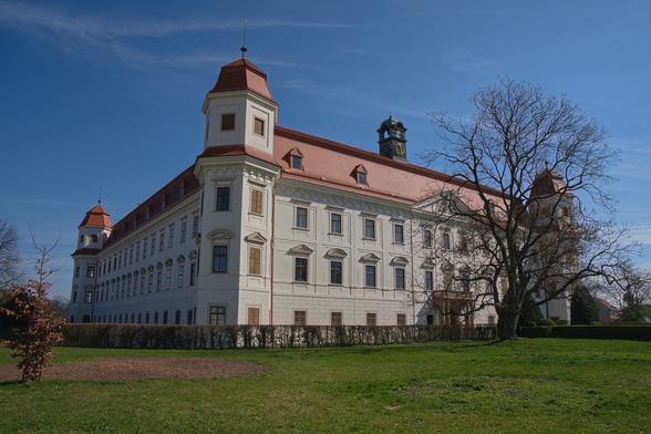 Zámek Holešov