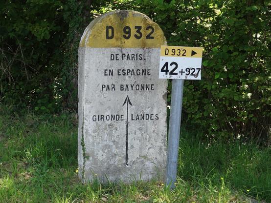 Ancienne borne de limite de territoire de départements de Gironde et des Landes