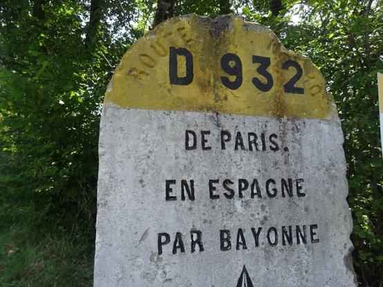 Ancienne borne de limite de territoire de départements de Gironde et des Landes