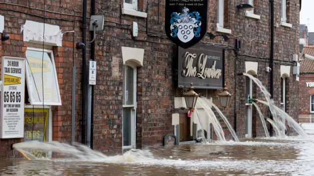 photo - flooding - UK street
