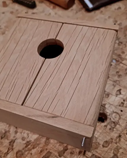 A simple finger-pull