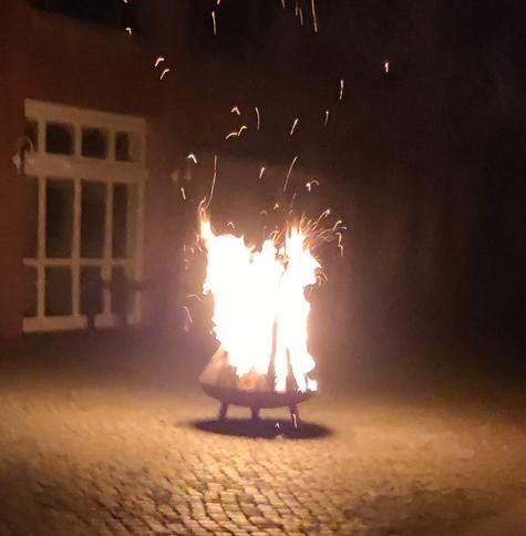 Osterfeuer.