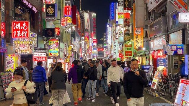 🔴 [LIVE]  Shinjuku Night Walk | Tokyo Nightlife Japan Walking Tour