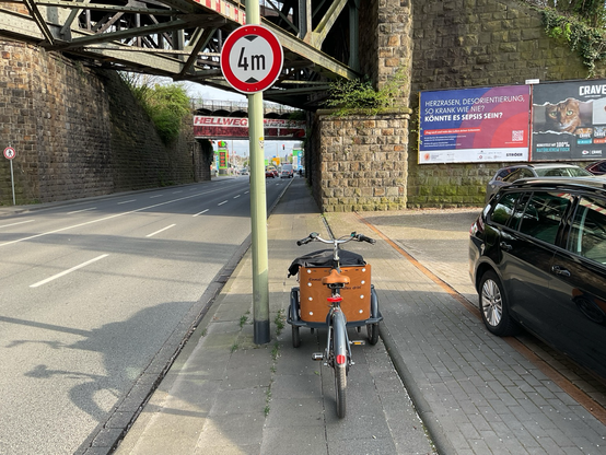 bilder von schlechtem radweg in hagen vorhalle