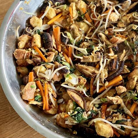 The stir-fried Fu Chanpuru in the pan.
