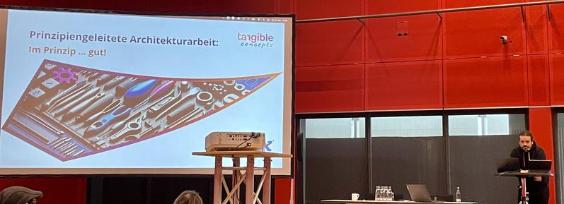 Startfolie zu Prinzipiengeleitete Architekturarbeit.