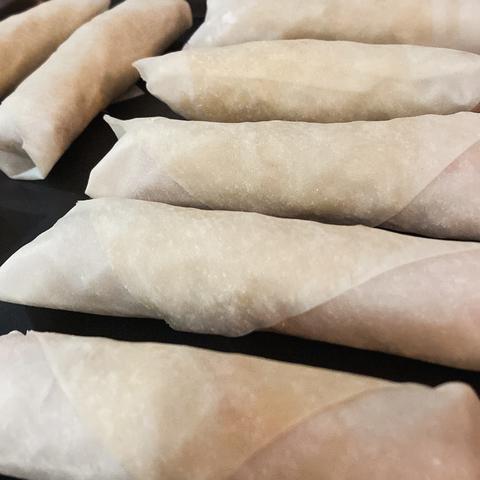 Raw spring rolls
