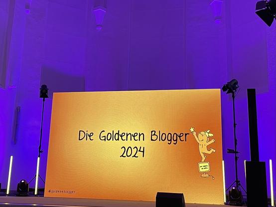 Bühne Veranstaltung…