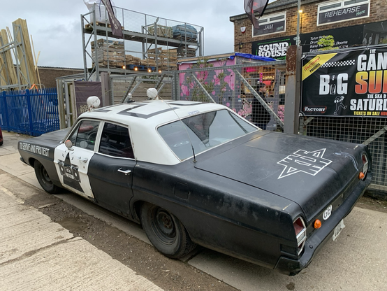 Ford Timelord. An American police car used by the KLF.