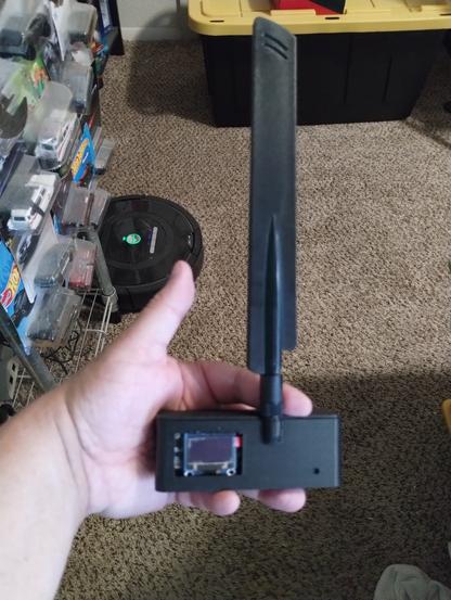 TTGO T LoRA APRS device with new 433 mhz antenna, in 3d printed black case