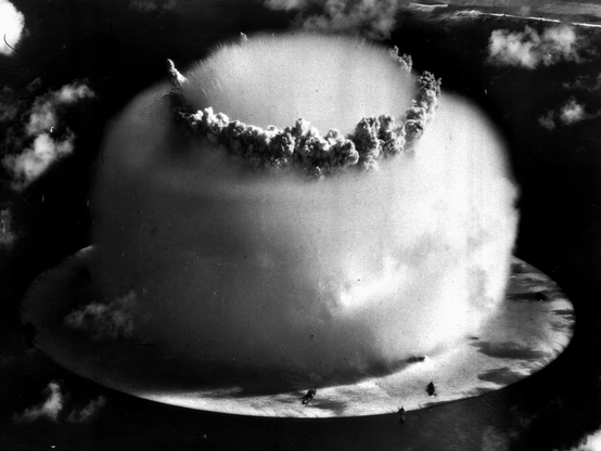 photo of a nuclear bomb explosion in black and white