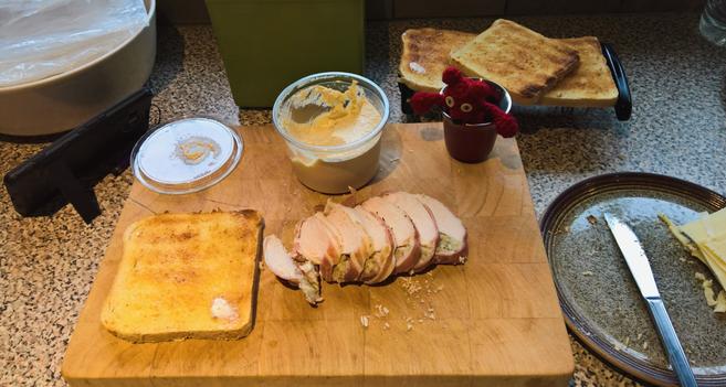 #RedBeanBear is #Recording how to make a #BankHolidayMondaySammidge